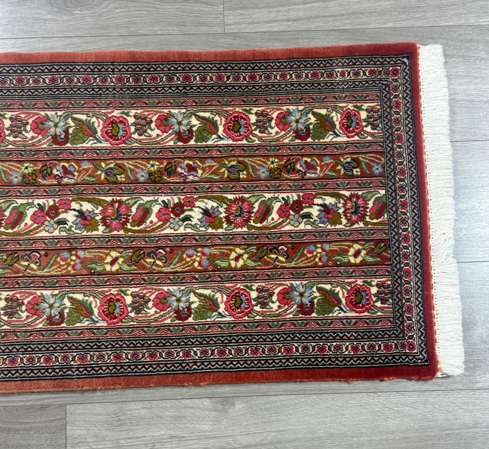 Feiner Täbriz GEREINIGT Orientteppich Perserteppich Teppich 150cmx53cm G0189