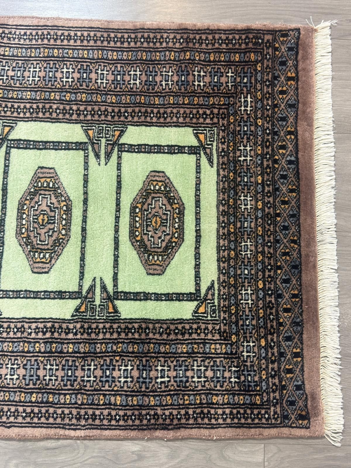 Schöner Buchara GEREINIGT Orientteppich Perserteppich Teppich 121cmx79cm G0219