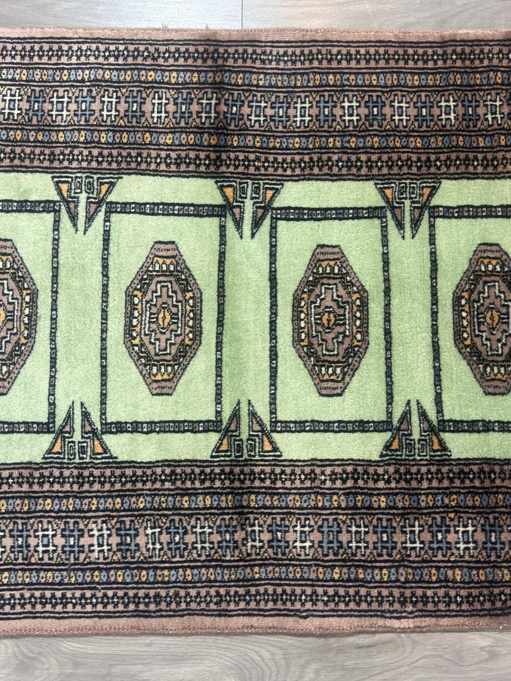 Schöner Buchara GEREINIGT Orientteppich Perserteppich Teppich 121cmx79cm G0219