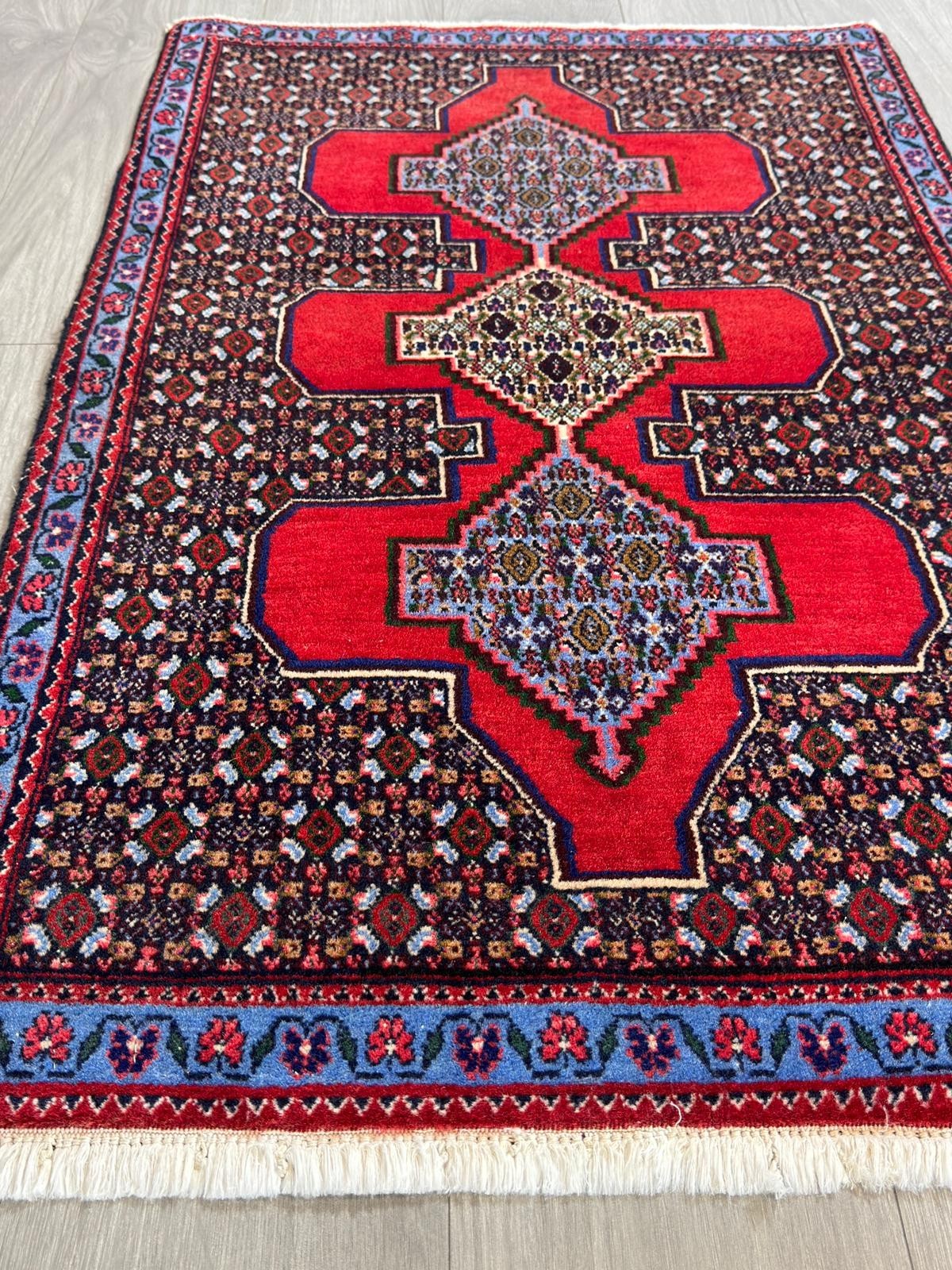 Schöner Senneh GEREINIGT Orientteppich Perserteppich 115cm x 75cm G0301