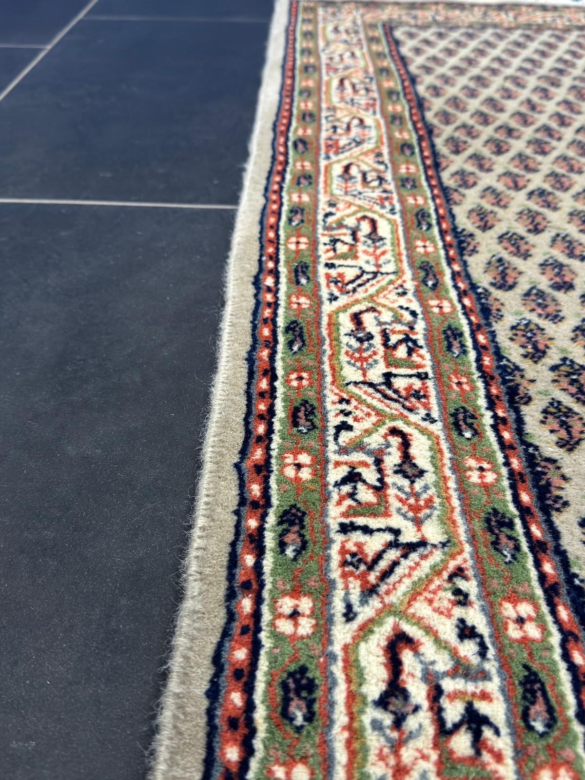 Schöner Sarough Mir GEREINIGT Orientteppich Perserteppich 159 cm x 92 cm CG0061