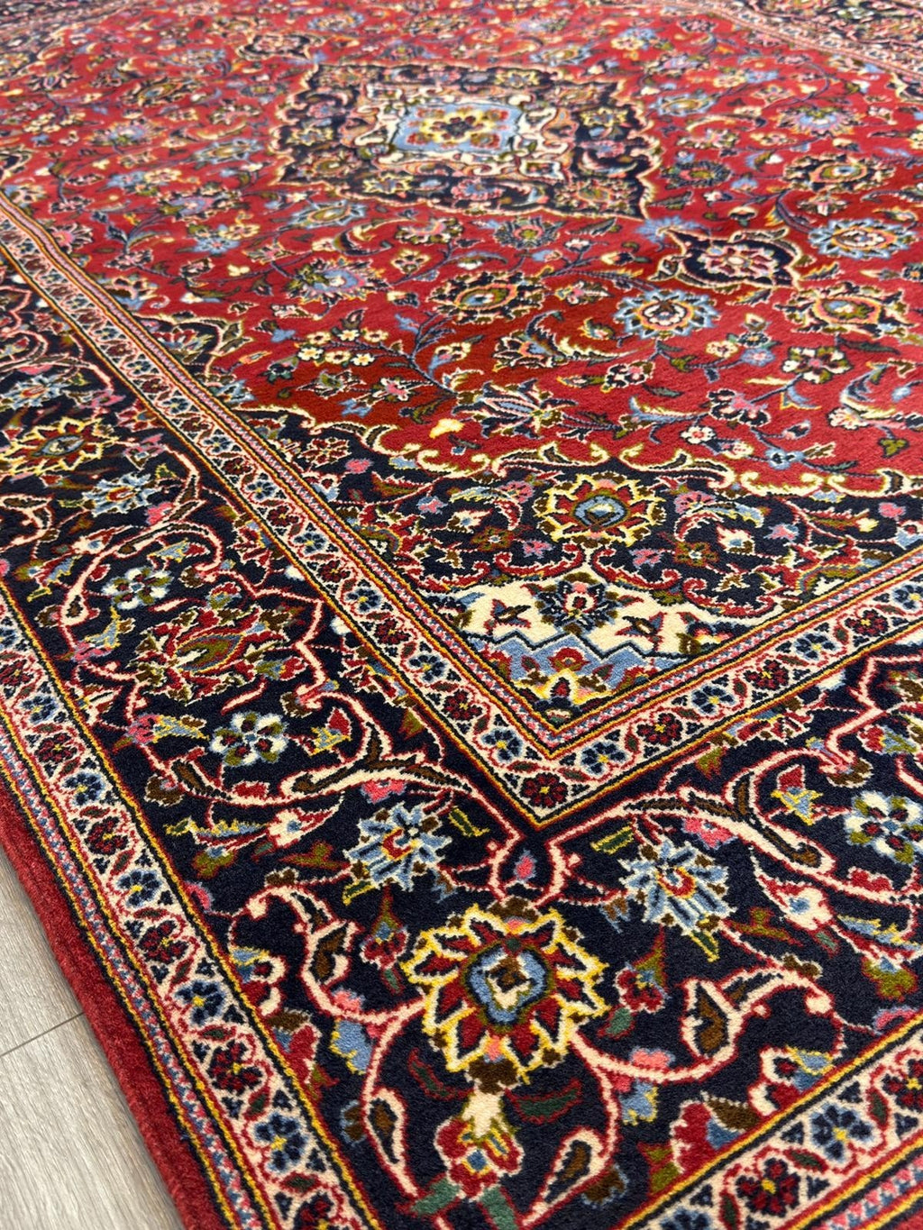 Schöner Keshan GEREINIGT Orientteppich Perserteppich 215cm x 140cm G0300