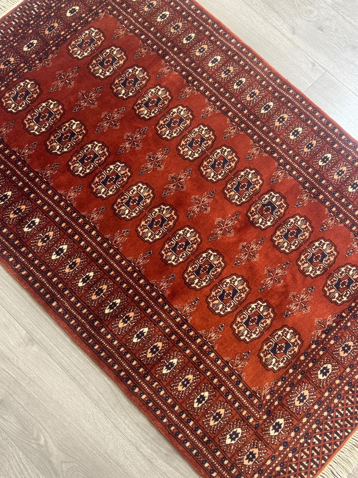 Schöner Buchara  Orientteppich Perserteppich Teppich 151cmx97cm 10672