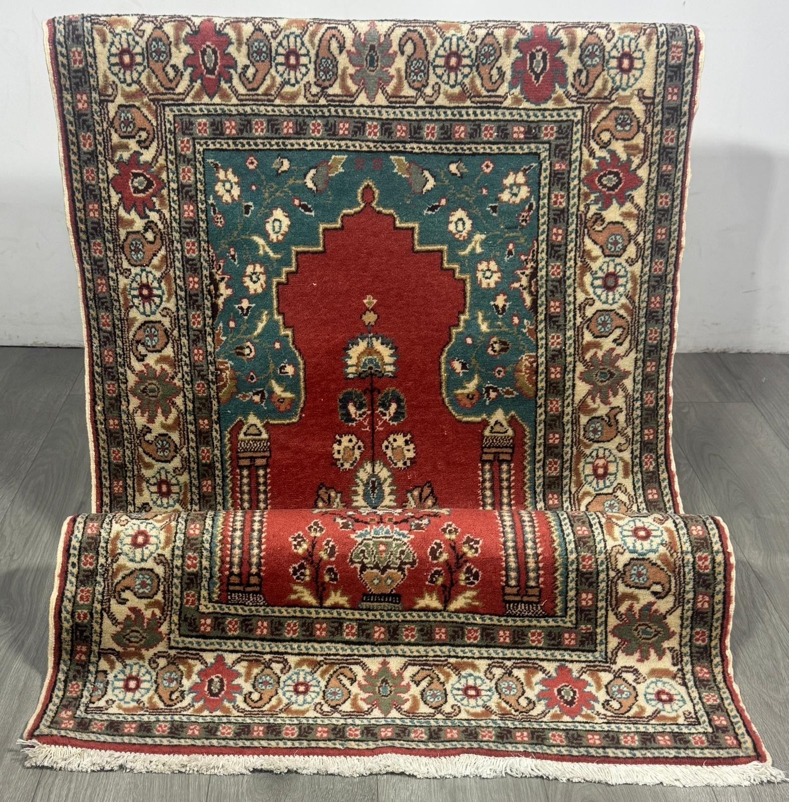 Kayseri Gebets Teppich GEREINIGT Orientteppich Perserteppich 132cmx88cm G0200