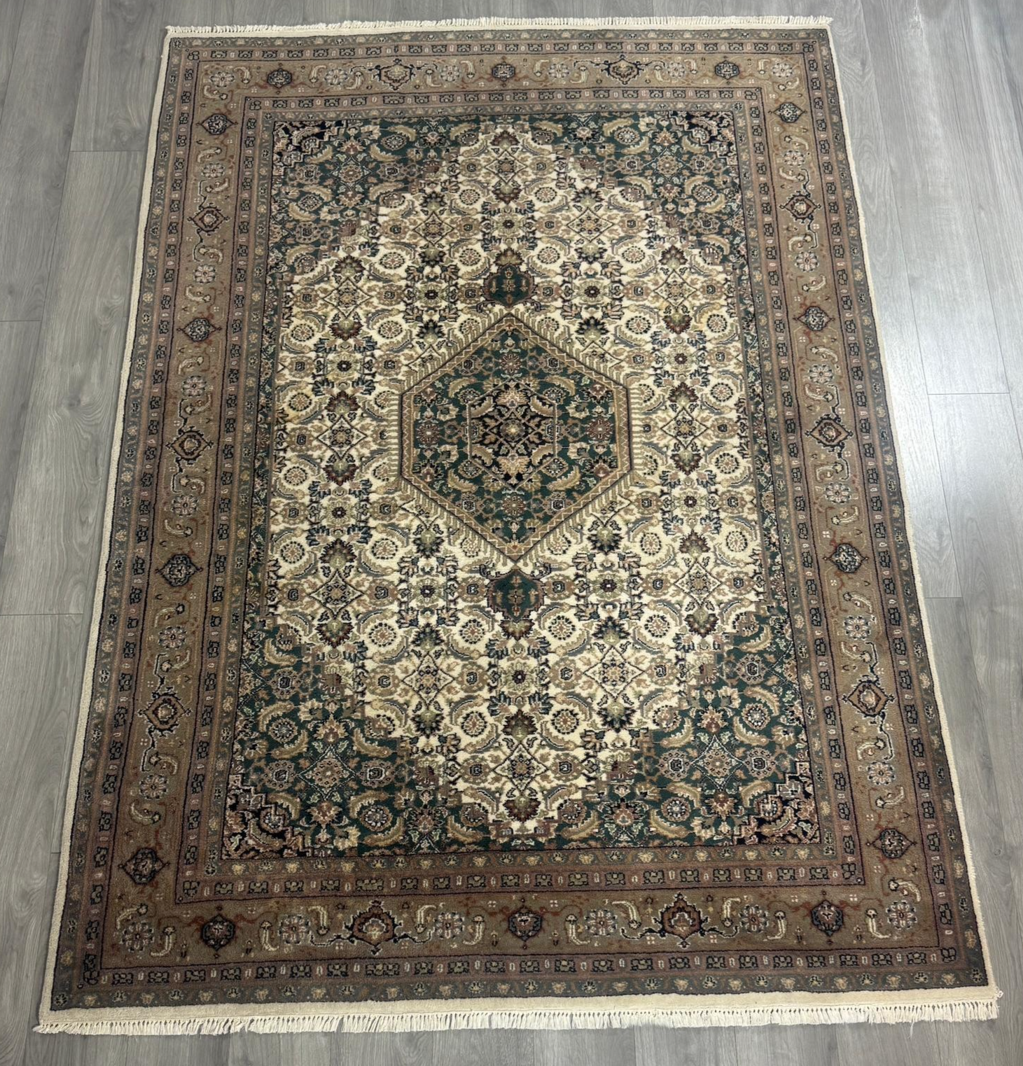 Schöner Täbriz  Orientteppich Perserteppich Teppich 253 cm x 182 cm C80033