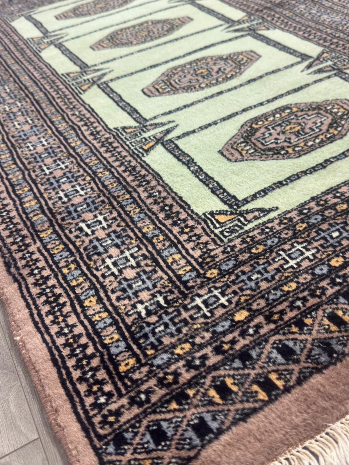 Schöner Buchara GEREINIGT Orientteppich Perserteppich Teppich 121cmx79cm G0219