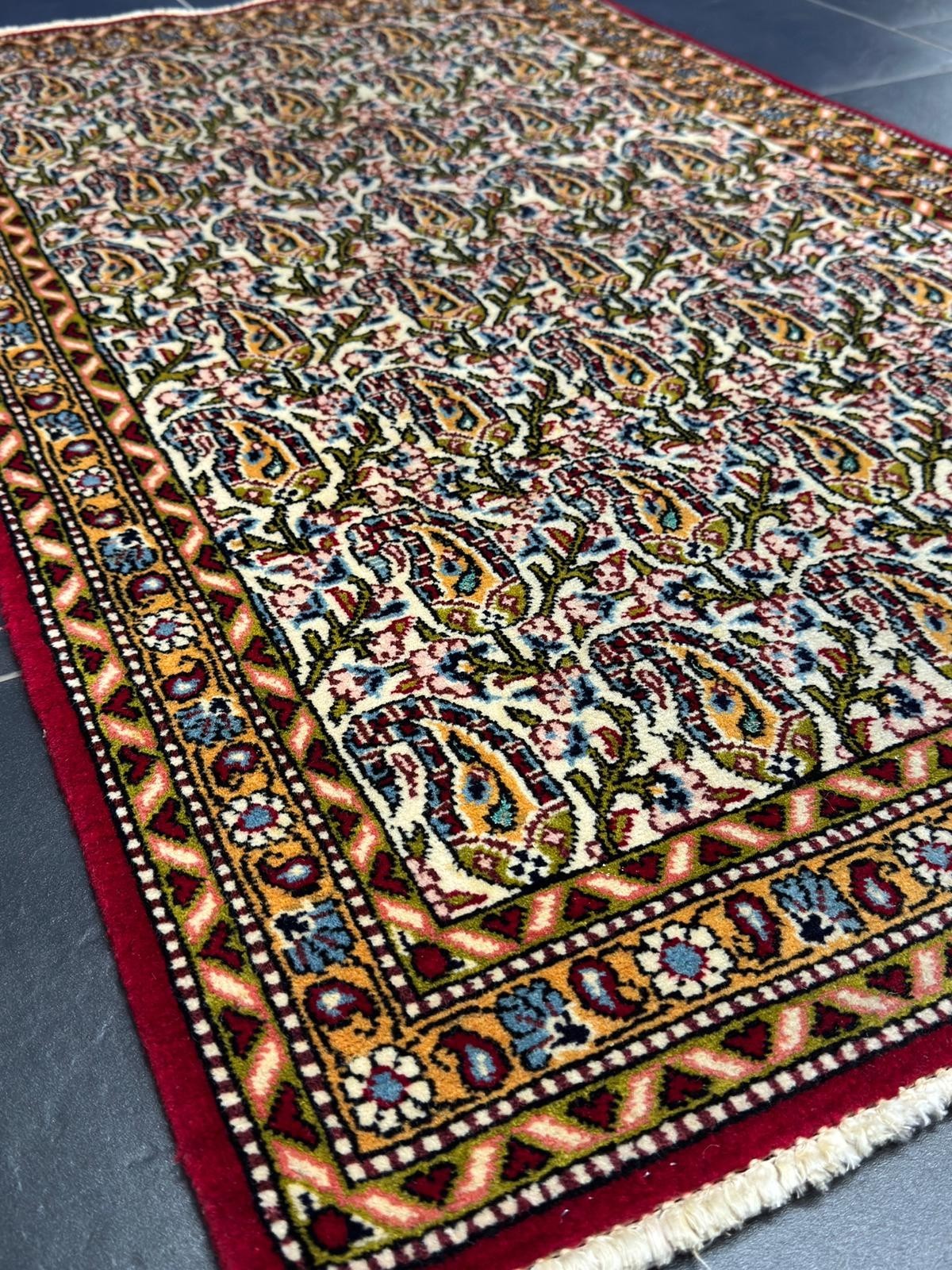 Ghom mit Seide GEREINIGT  131 cm x 77 cm Orientteppich Perserteppich G0326