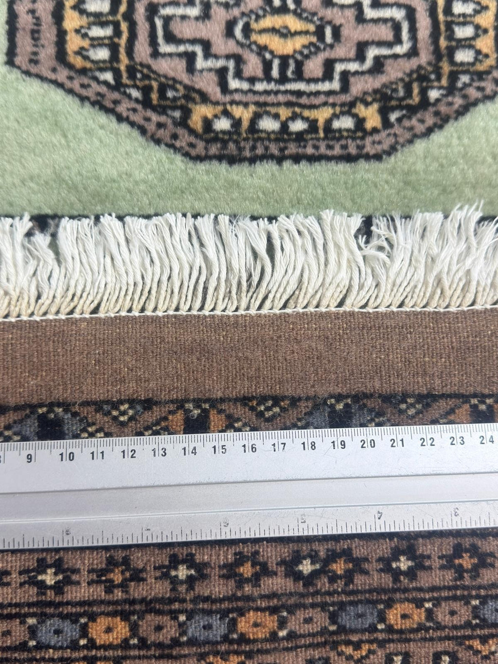 Schöner Buchara GEREINIGT Orientteppich Perserteppich Teppich 121cmx79cm G0219