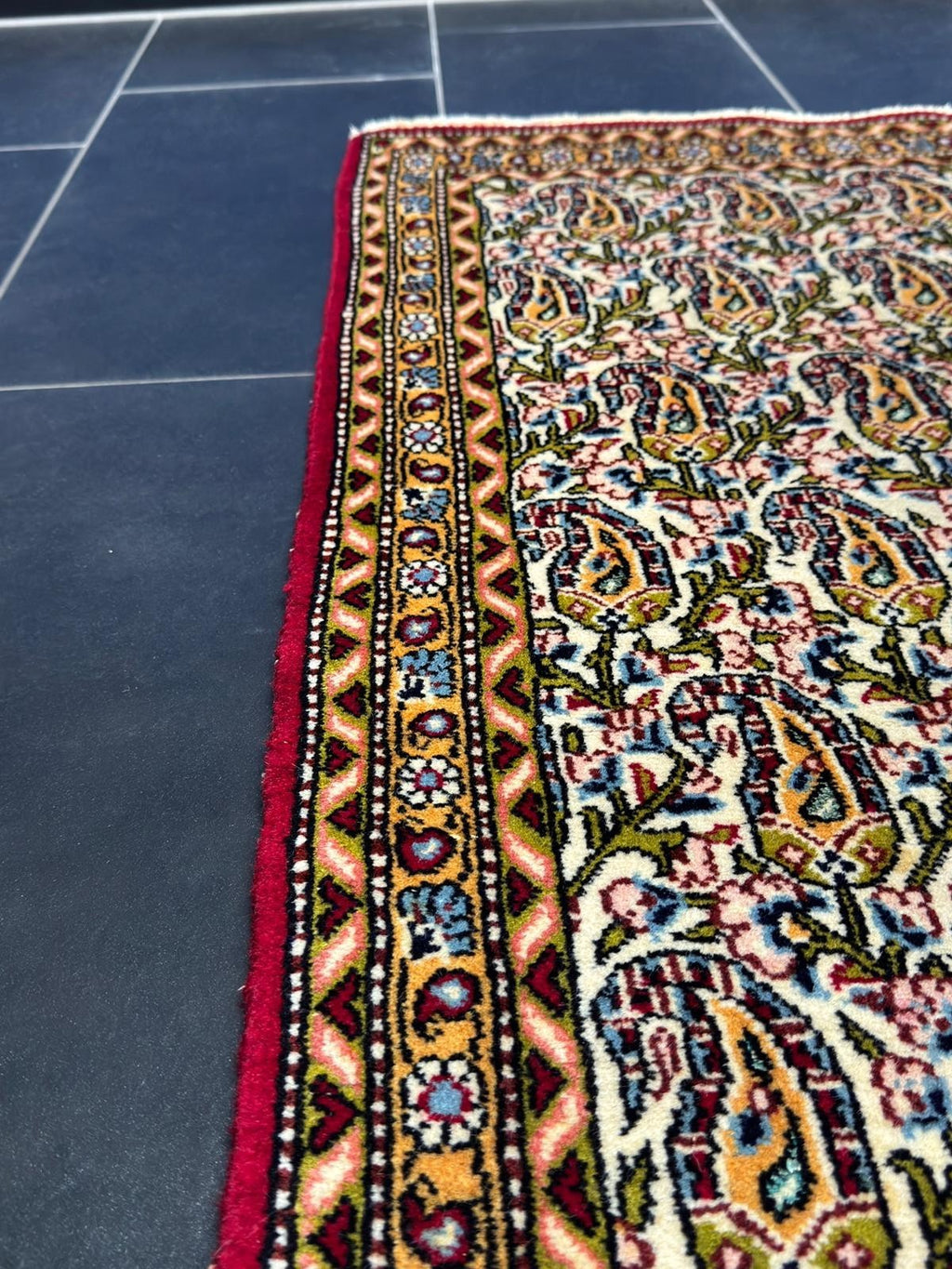 Ghom mit Seide GEREINIGT  131 cm x 77 cm Orientteppich Perserteppich G0326