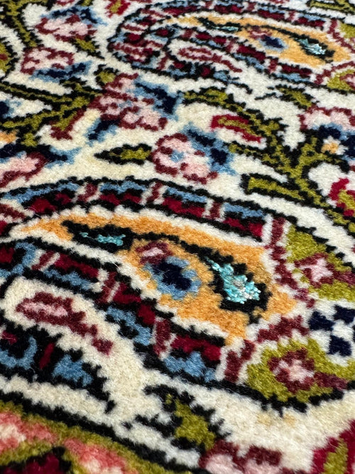 Ghom mit Seide GEREINIGT  131 cm x 77 cm Orientteppich Perserteppich G0326