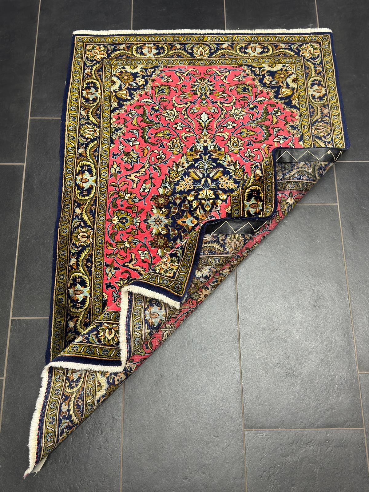 Ghom mit Seide GEREINIGT  128 cm x 85 cm Orientteppich Perserteppich G0328