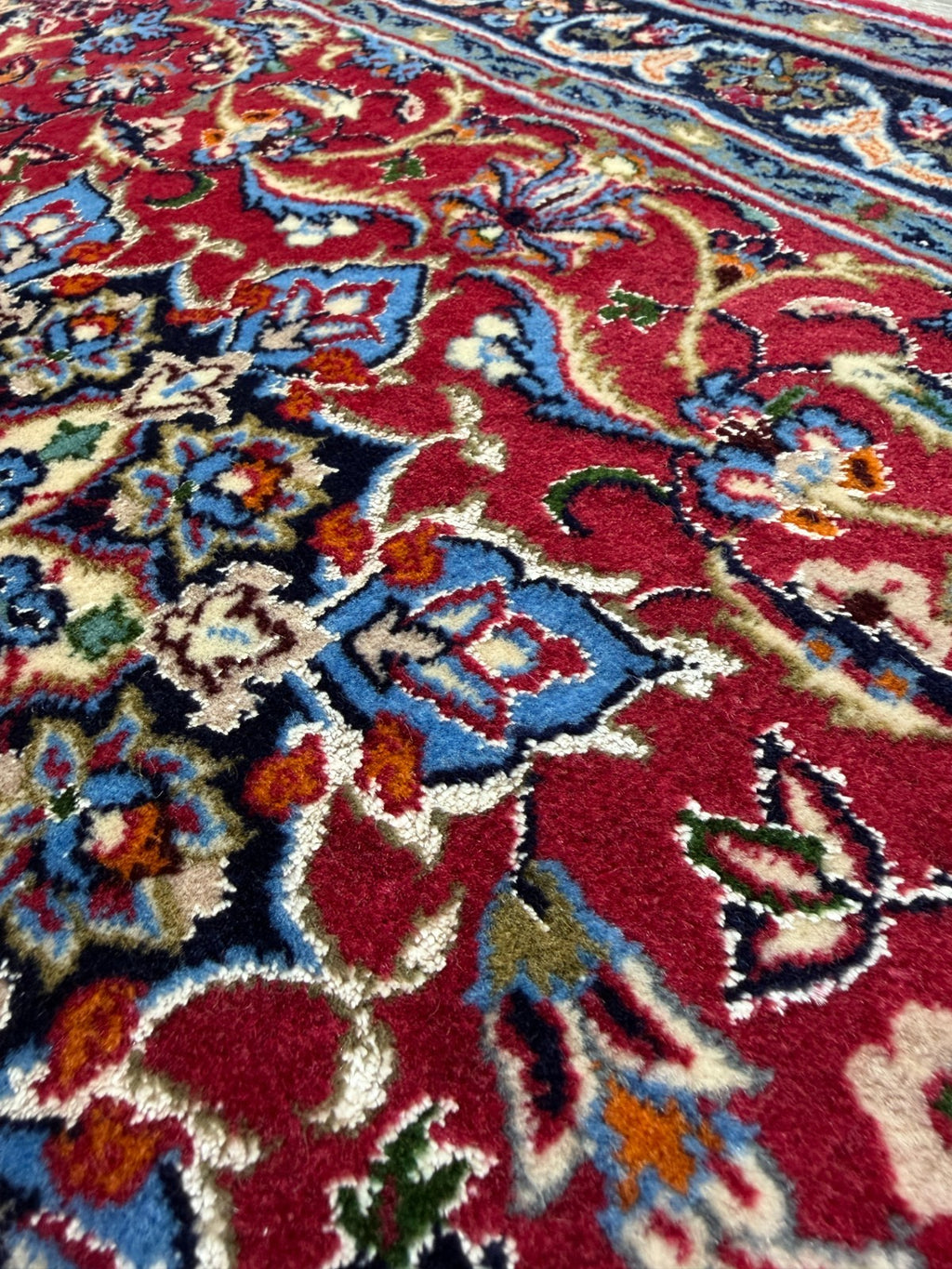 Isfahan mit SEIDE GEREINIGT Orientteppich Perserteppich 105 cm x 72 cm G0267